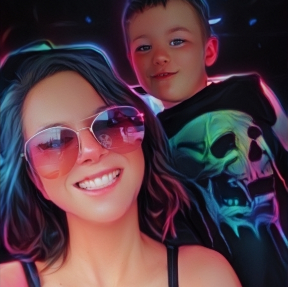 Meet your Posher, Tasha - Picture 1 of 1